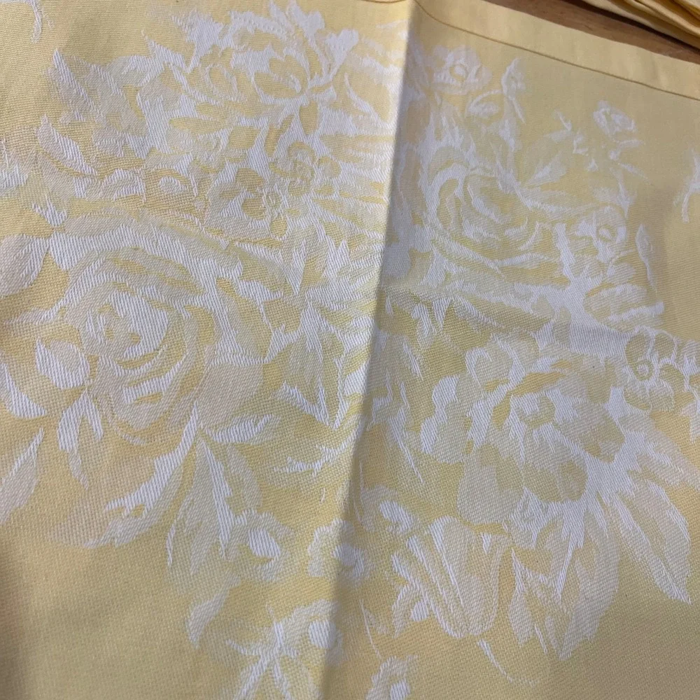 Williams-Sonoma Yellow Floral Damask Cotton Placemats Set of 7 Cottagecore 20x14